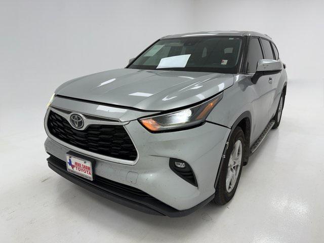 used 2021 Toyota Highlander car, priced at $19,653