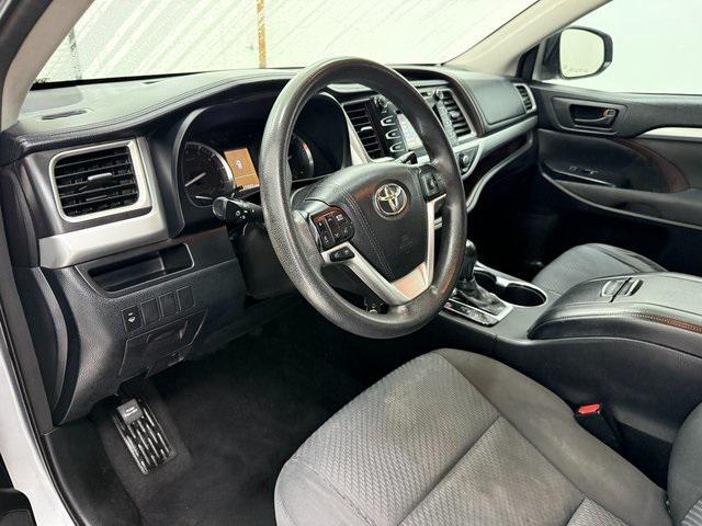 used 2015 Toyota Highlander car, priced at $14,988