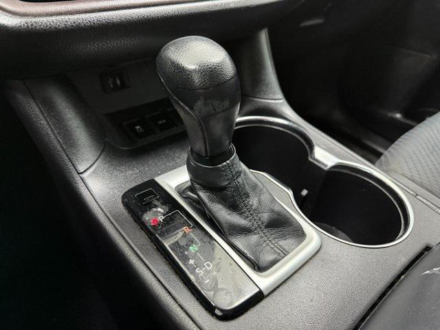 used 2015 Toyota Highlander car, priced at $14,988