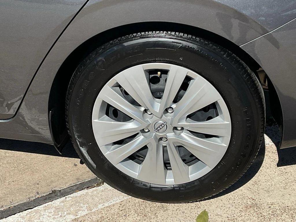 used 2025 Nissan Sentra car, priced at $14,901