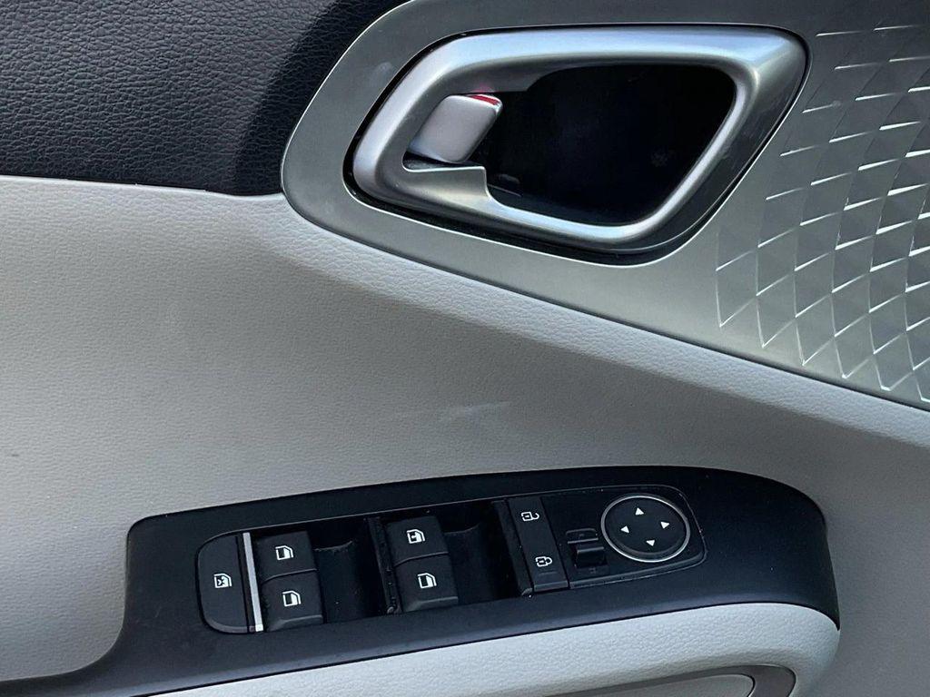 used 2025 Kia Soul car, priced at $15,401