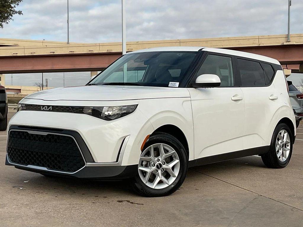 used 2025 Kia Soul car, priced at $15,401