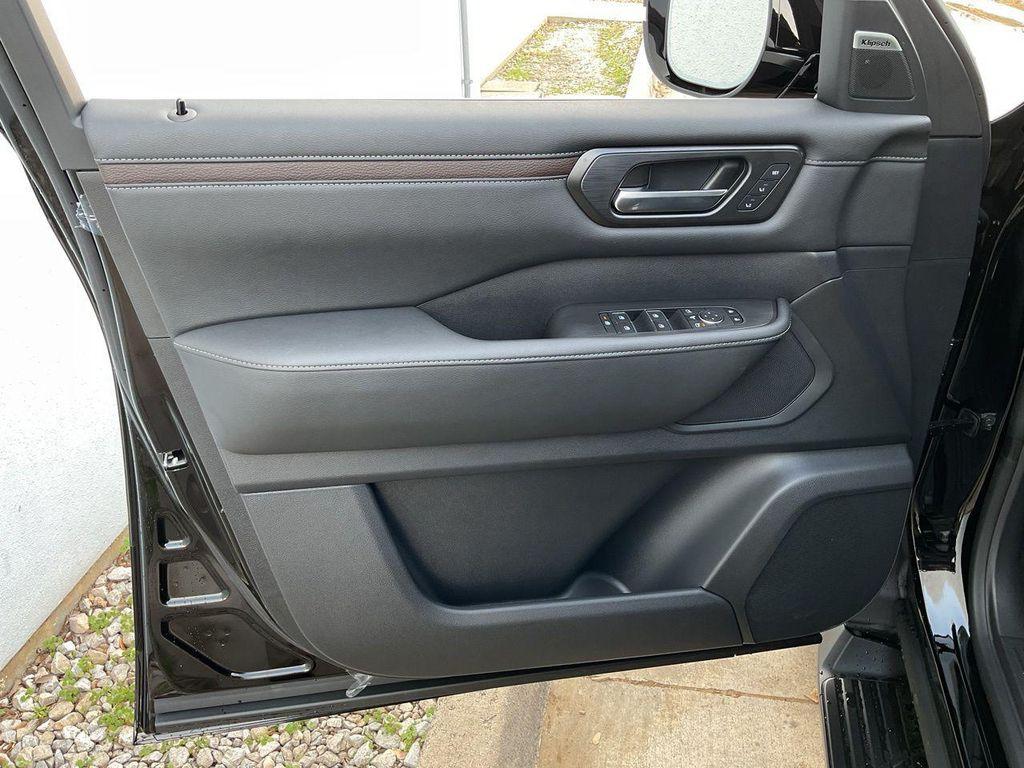 new 2026 Nissan Armada car, priced at $62,972