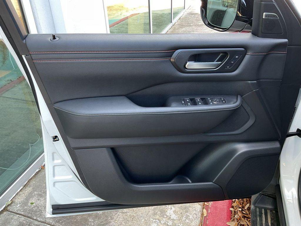 new 2026 Nissan Armada car, priced at $76,988