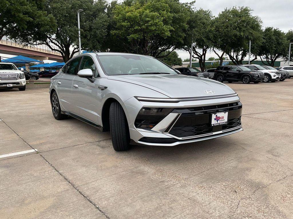 used 2025 Hyundai Sonata car, priced at $20,701