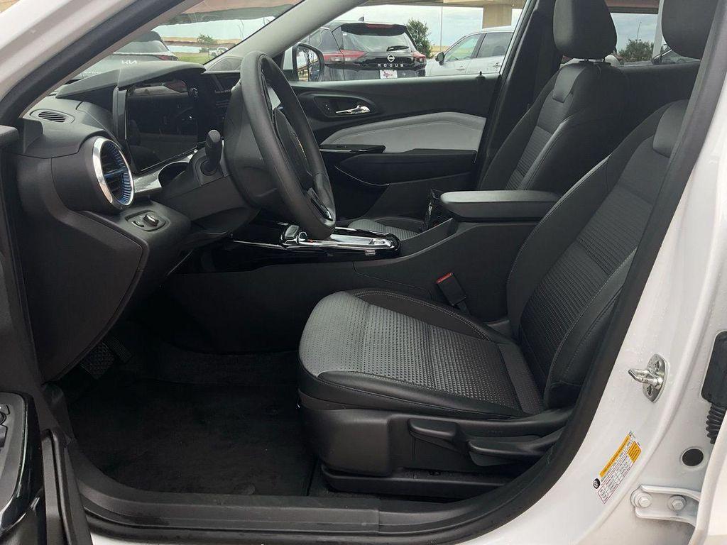 used 2025 Chevrolet Trax car, priced at $19,401