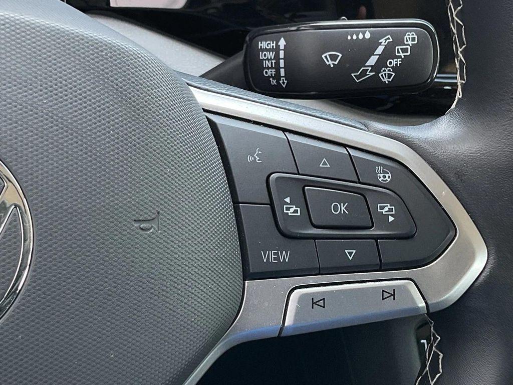 2024 Platinum Gray Volkswagen Taos