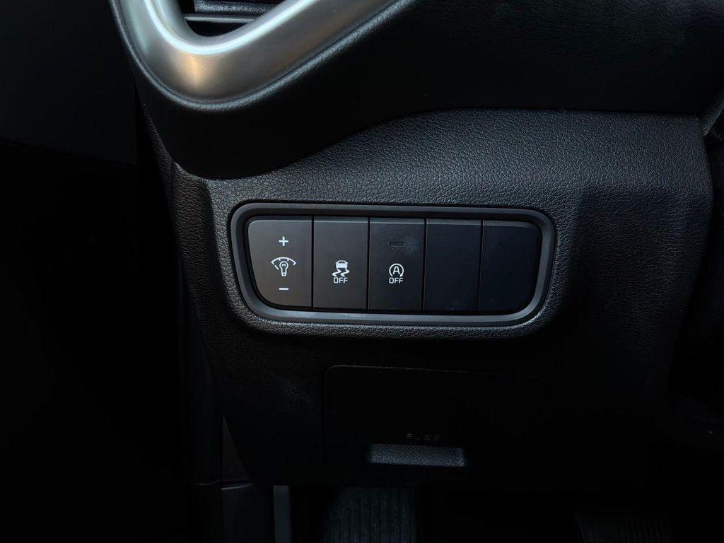 used 2025 Kia Soul car, priced at $15,901
