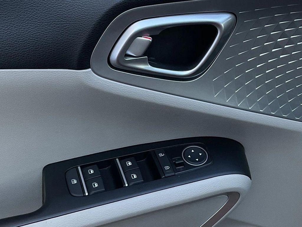 used 2024 Kia Soul car, priced at $15,401