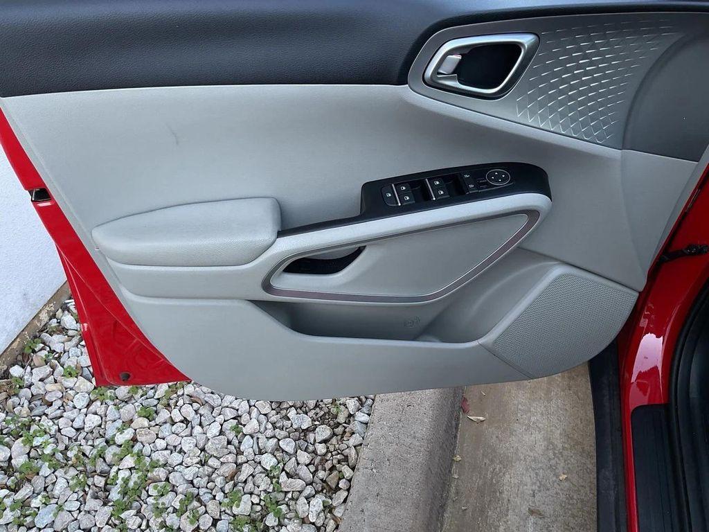 used 2024 Kia Soul car, priced at $15,401