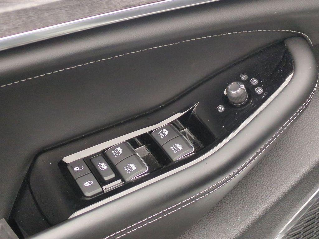 used 2023 Jeep Grand Cherokee car, priced at $34,599