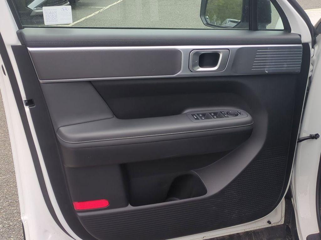 used 2025 Hyundai Santa Fe car, priced at $38,788