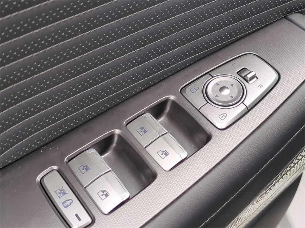 used 2025 Hyundai Palisade car, priced at $48,219