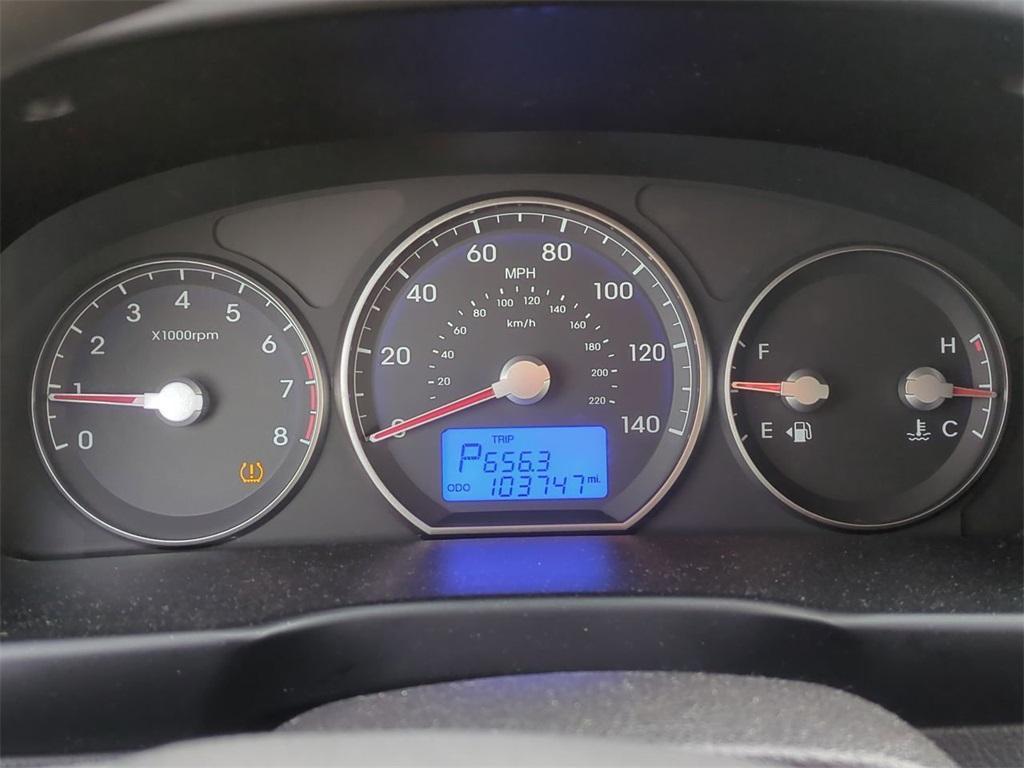 used 2010 Hyundai Santa Fe car, priced at $6,749