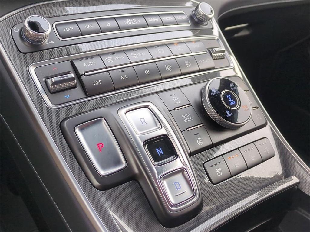 used 2022 Hyundai Santa Fe car, priced at $25,297