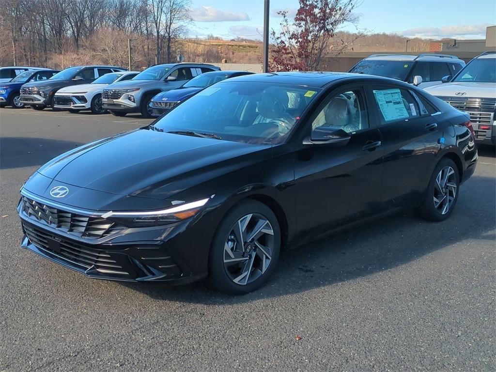 new 2025 Hyundai Elantra car, priced at $28,645