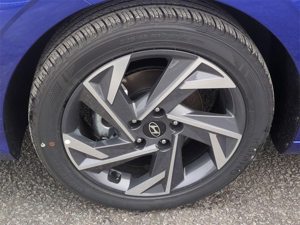 new 2025 Hyundai Elantra car, priced at $25,135