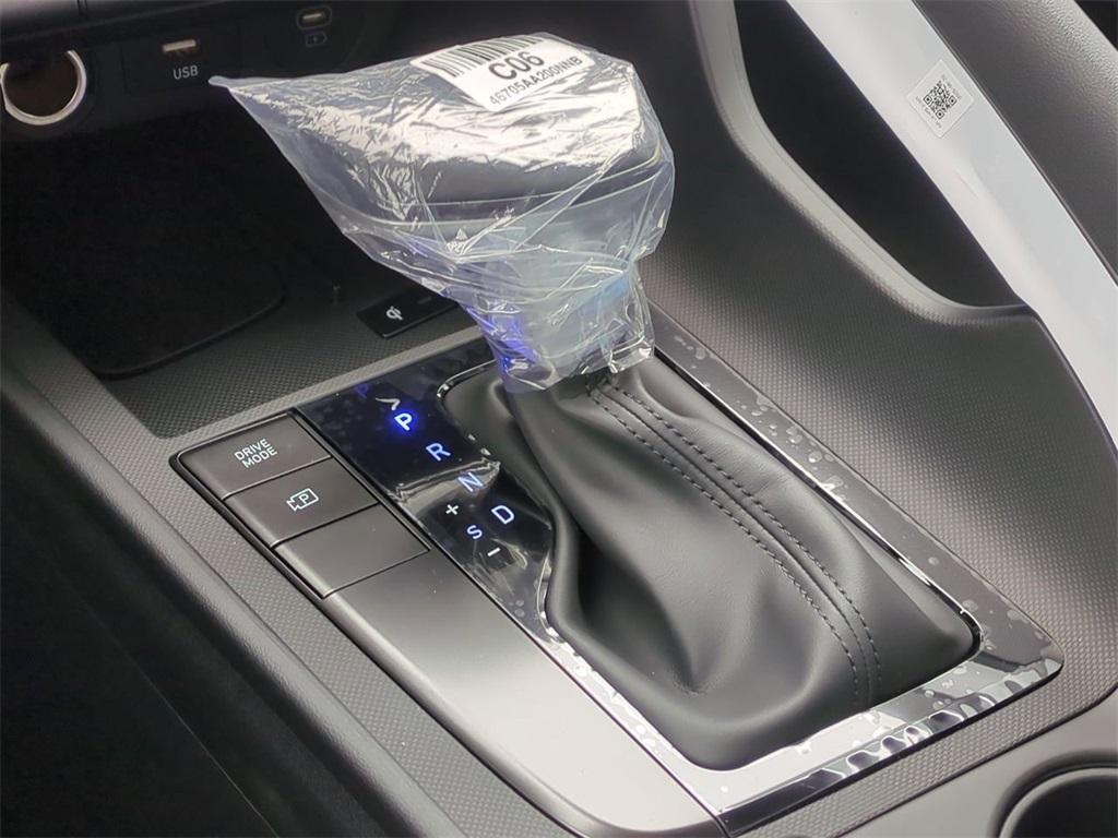 new 2025 Hyundai Elantra car, priced at $25,135