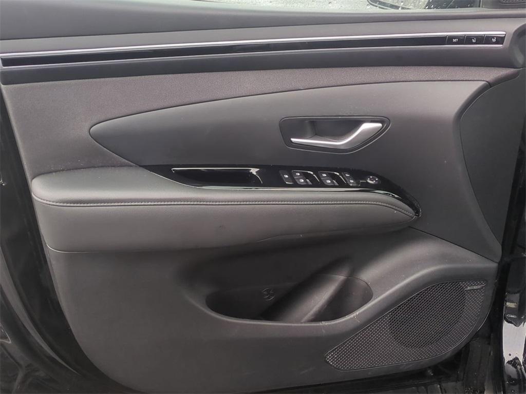 used 2024 Hyundai TUCSON Hybrid car, priced at $28,719
