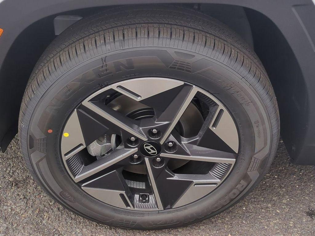 new 2026 Hyundai TUCSON Hybrid car, priced at $36,755