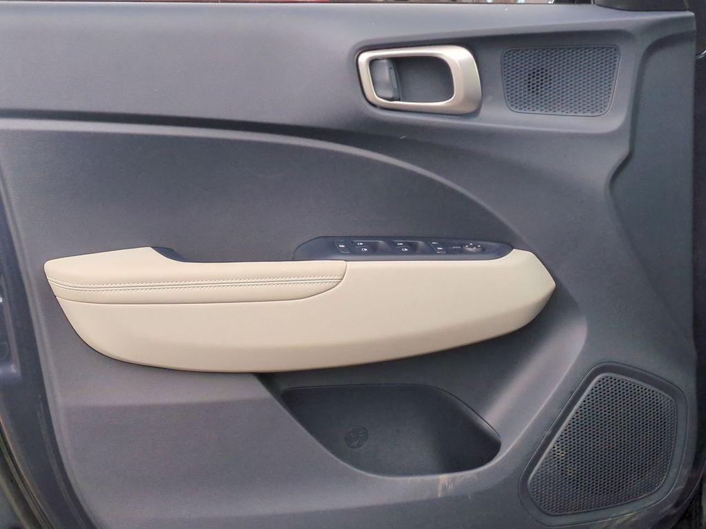 used 2025 Hyundai Venue car, priced at $20,997