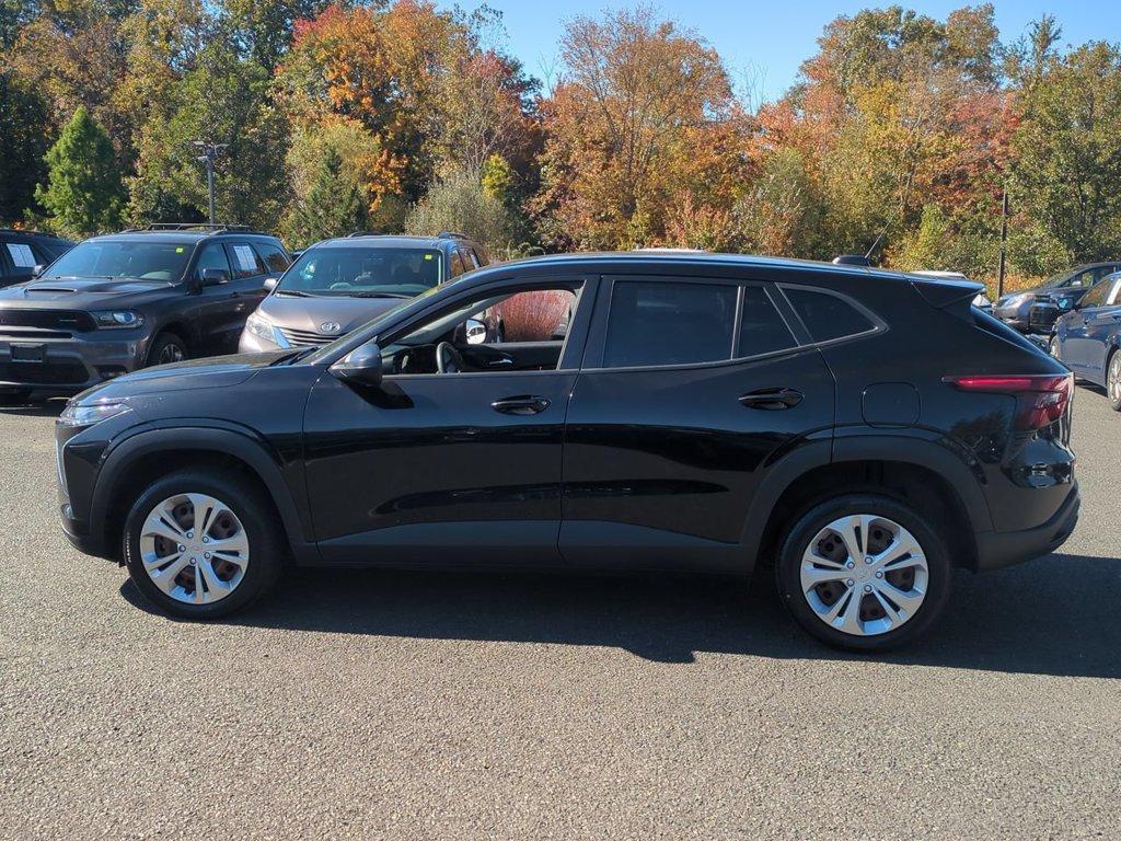 used 2024 Chevrolet Trax car, priced at $17,271