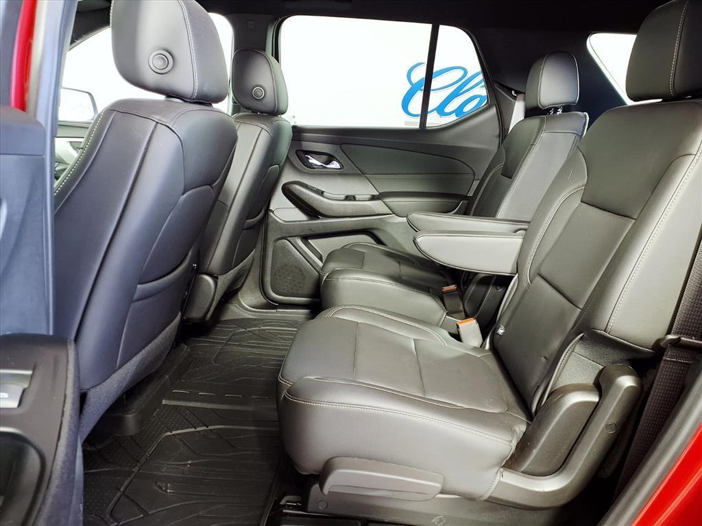 used 2023 Chevrolet Traverse car, priced at $33,991