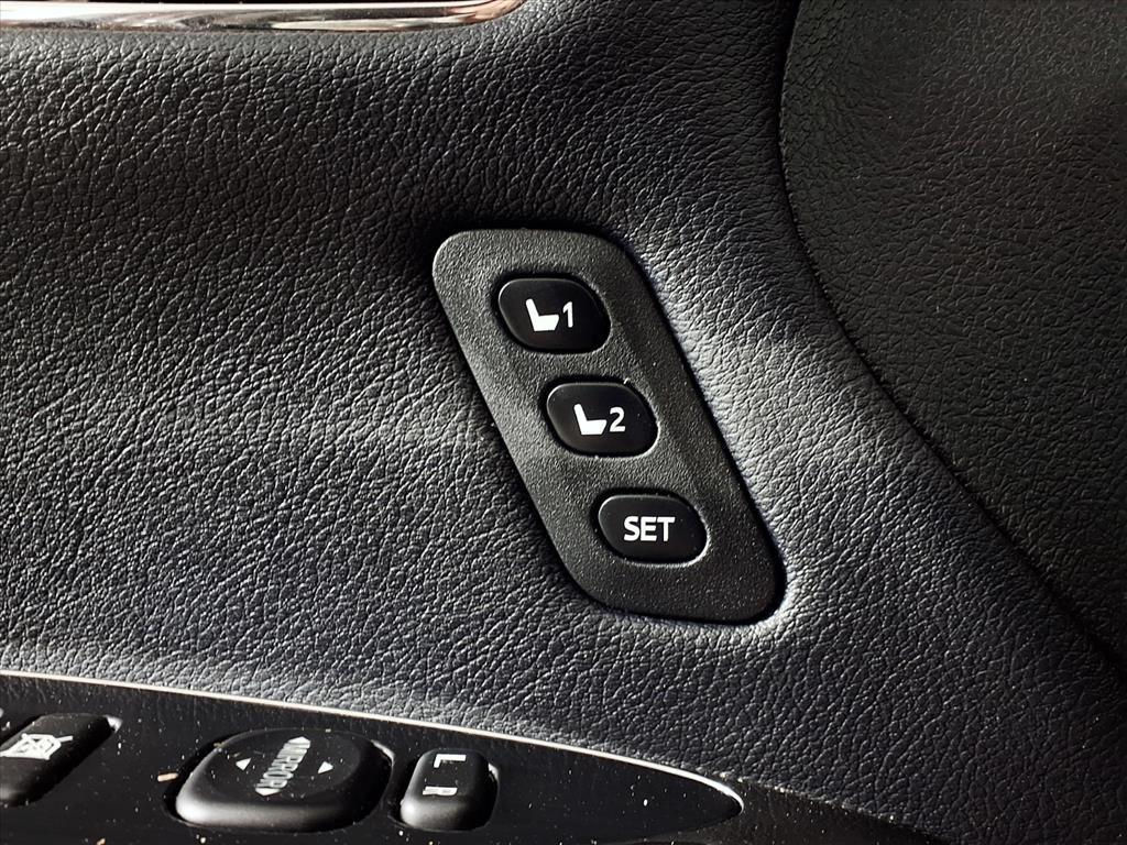 used 2016 Toyota Avalon car, priced at $15,998