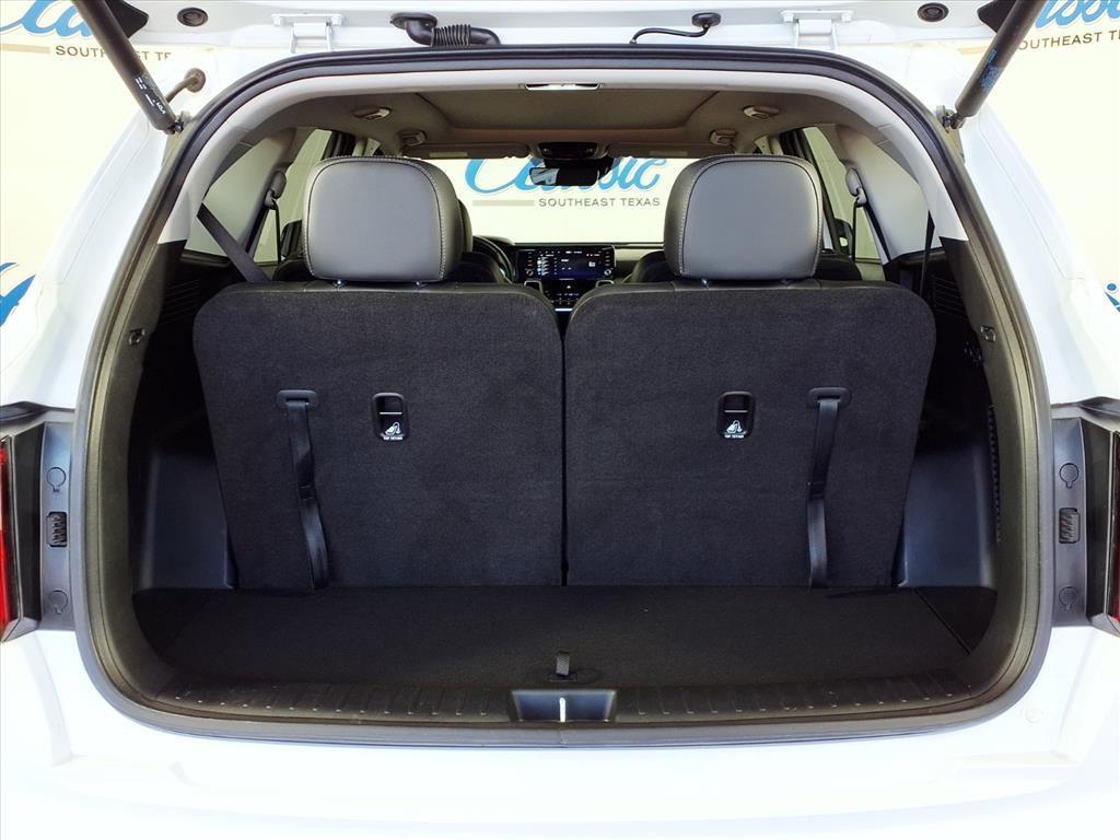 used 2023 Kia Sorento car, priced at $30,990