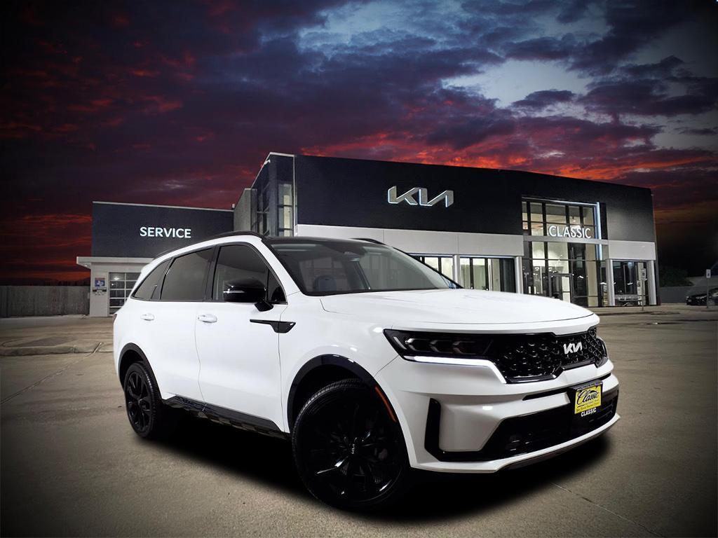 used 2023 Kia Sorento car, priced at $30,990