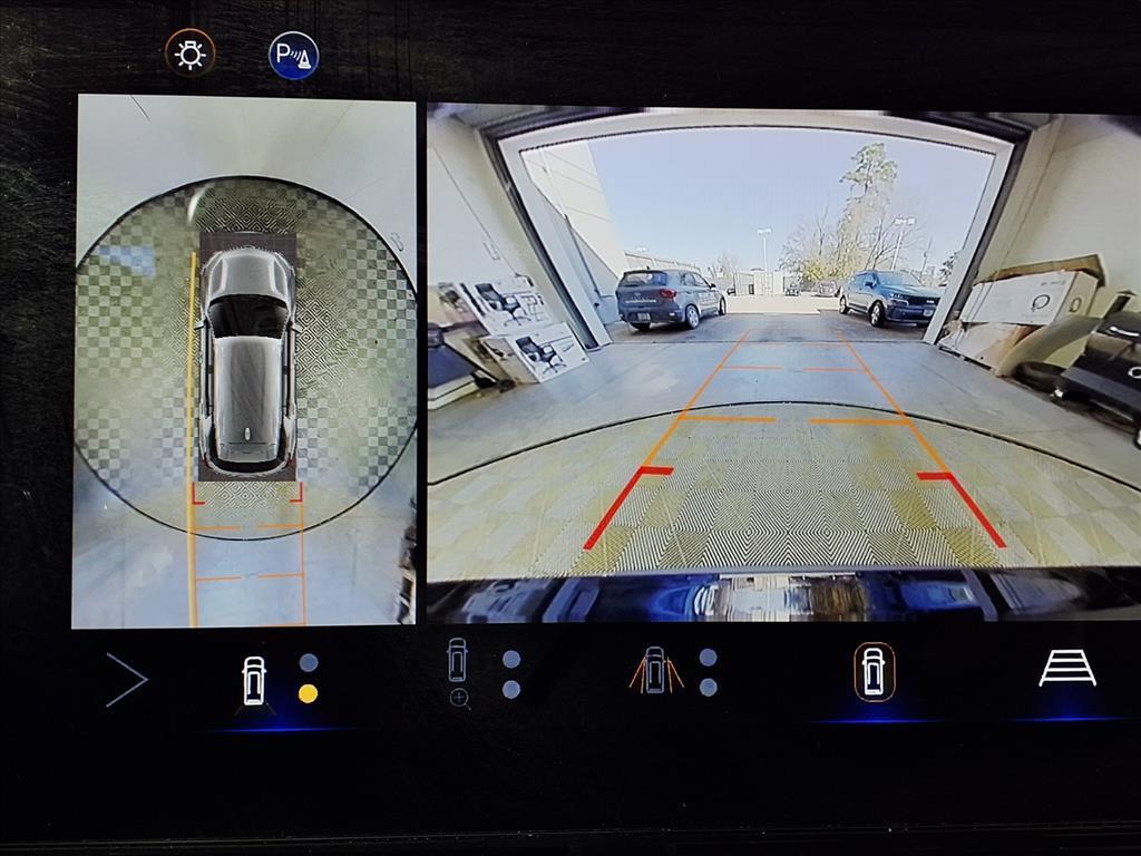 used 2025 Chevrolet Equinox car, priced at $26,991