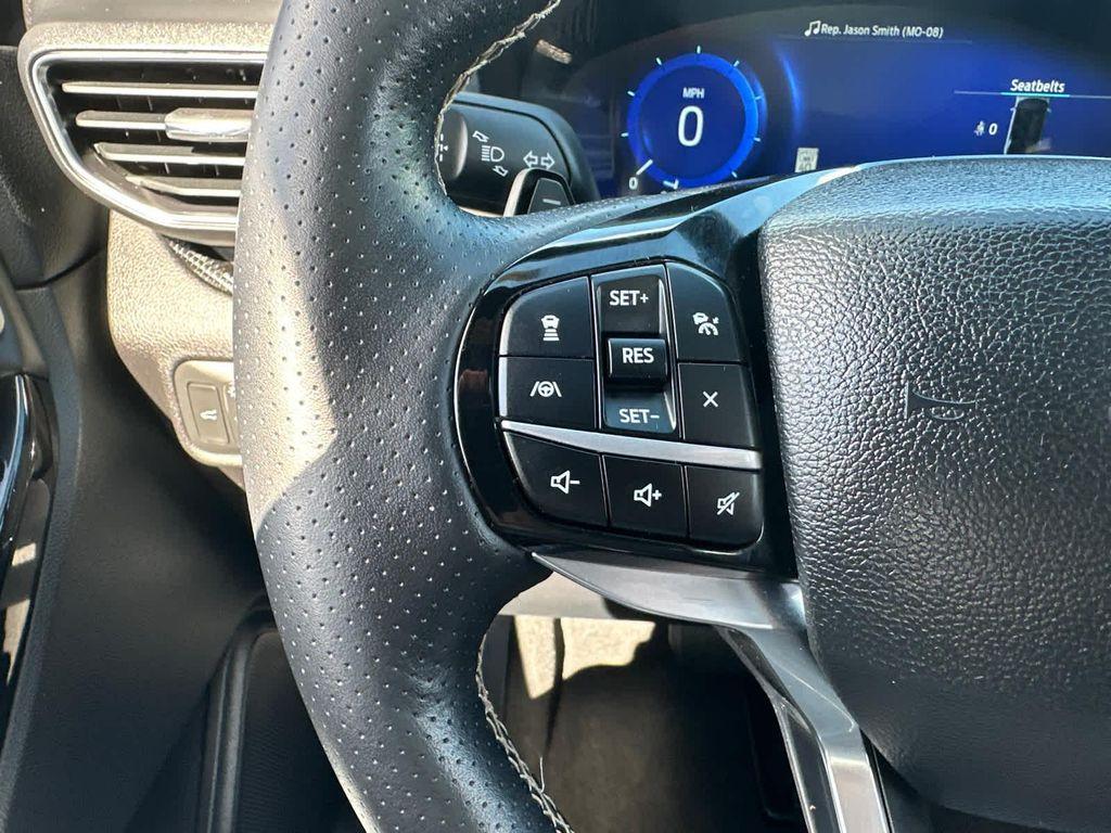 used 2022 Ford Explorer car, priced at $35,990