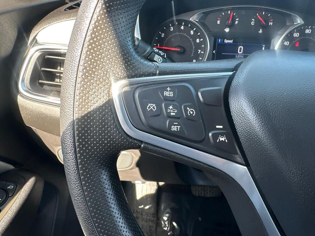 used 2023 Chevrolet Equinox car, priced at $17,997