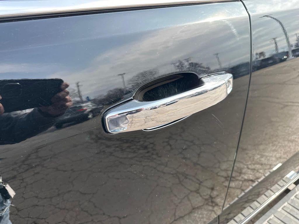 used 2019 GMC Canyon car, priced at $25,990