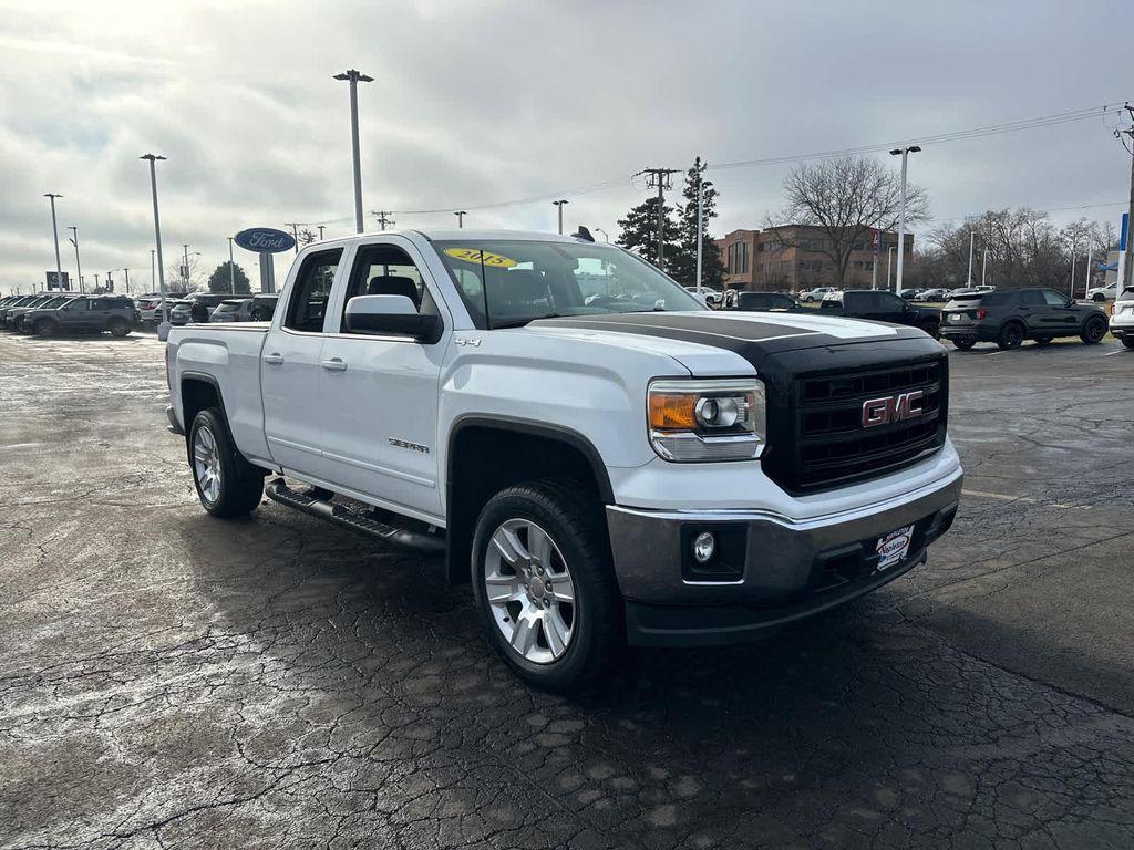 used 2015 GMC Sierra 1500 car, priced at $22,050