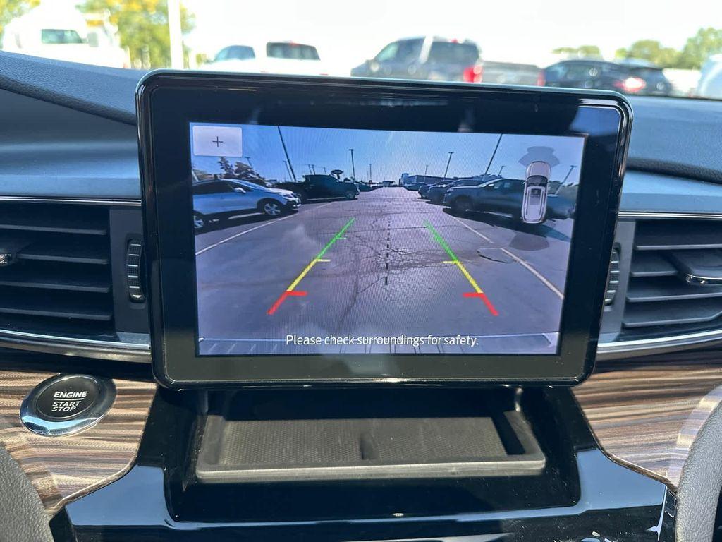 used 2023 Ford Explorer car, priced at $33,334