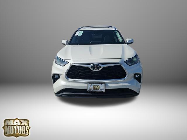 used 2021 Toyota Highlander car, priced at $29,138