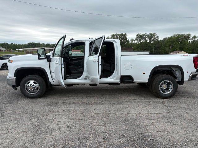 new 2026 Chevrolet Silverado 3500 car, priced at $72,720