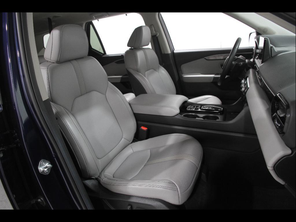 used 2025 Honda Pilot car, priced at $41,948