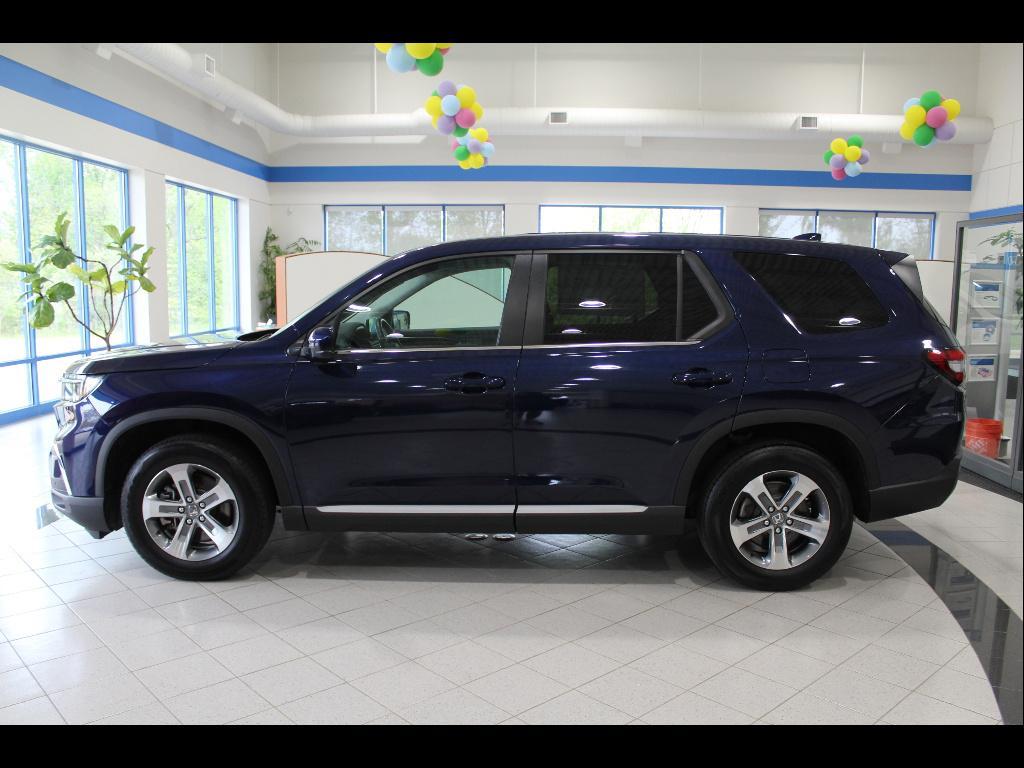 used 2025 Honda Pilot car, priced at $41,948