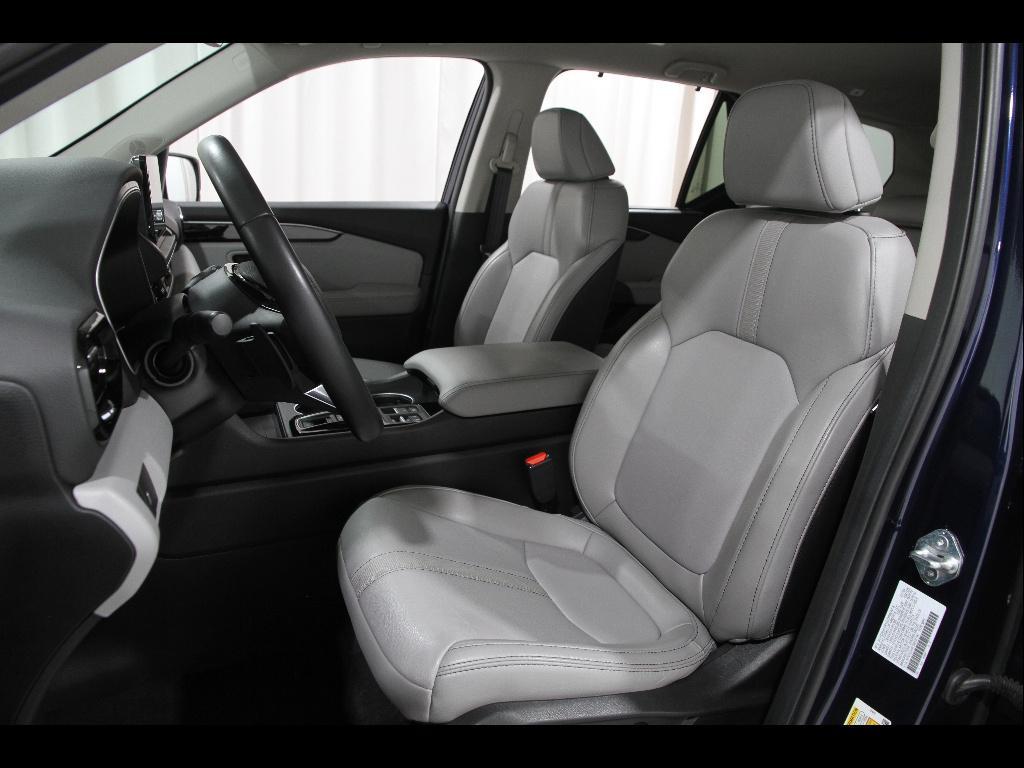 used 2025 Honda Pilot car, priced at $41,948