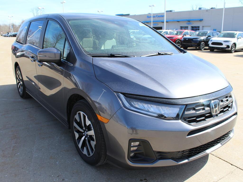 new 2026 Honda Odyssey car, priced at $42,430