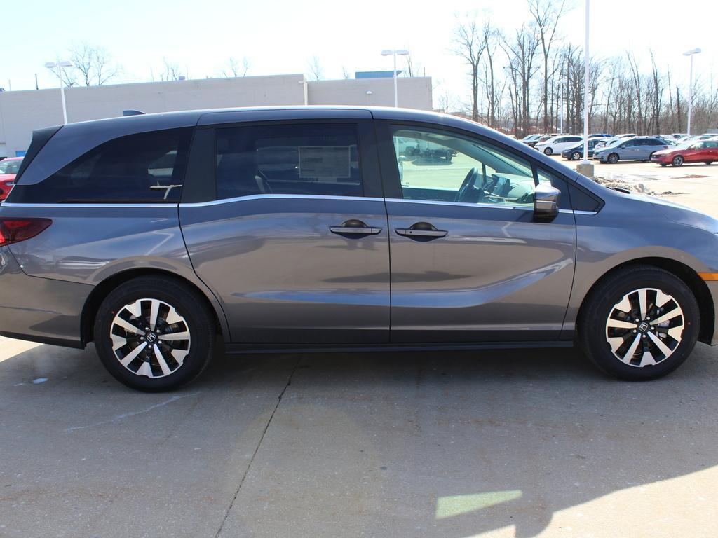 new 2026 Honda Odyssey car, priced at $42,430