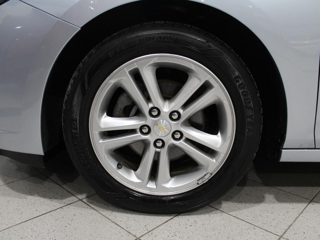 used 2017 Chevrolet Cruze car, priced at $12,490