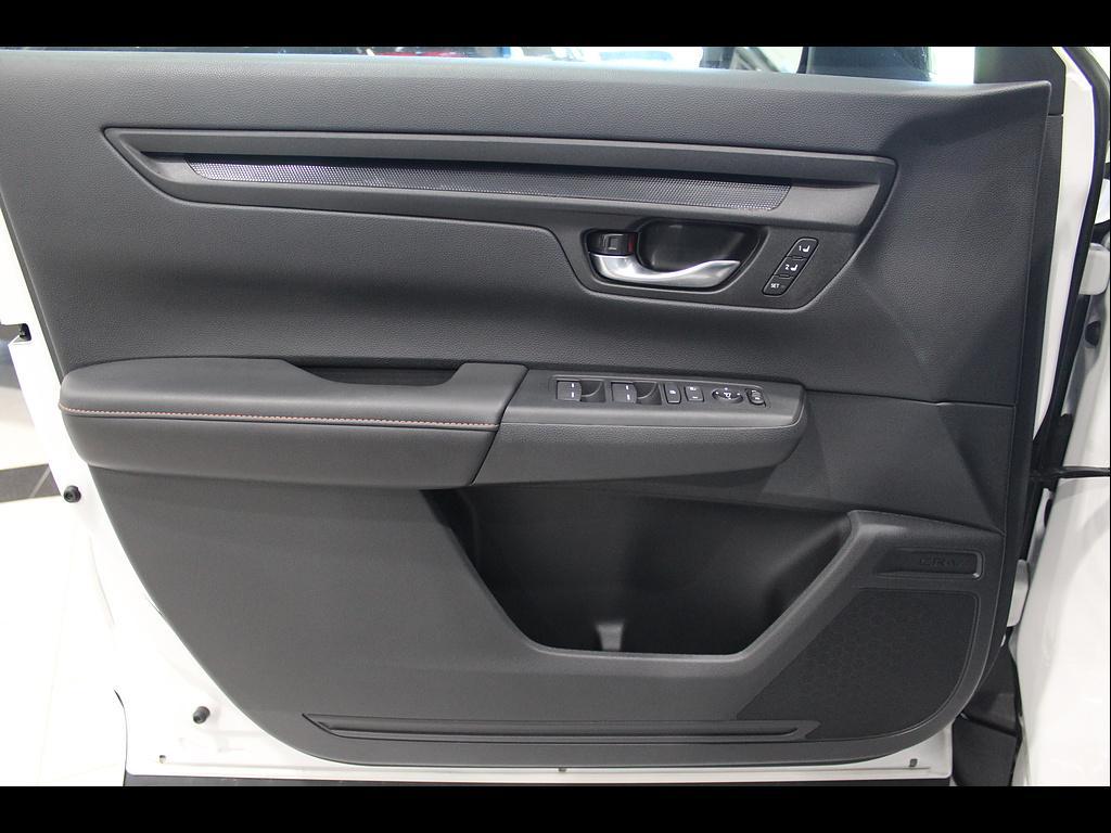 used 2025 Honda CR-V Hybrid car, priced at $35,698