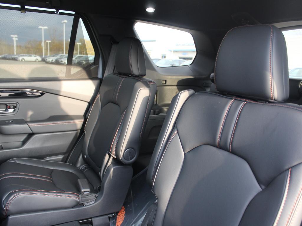 new 2025 Honda Pilot car, priced at $51,350