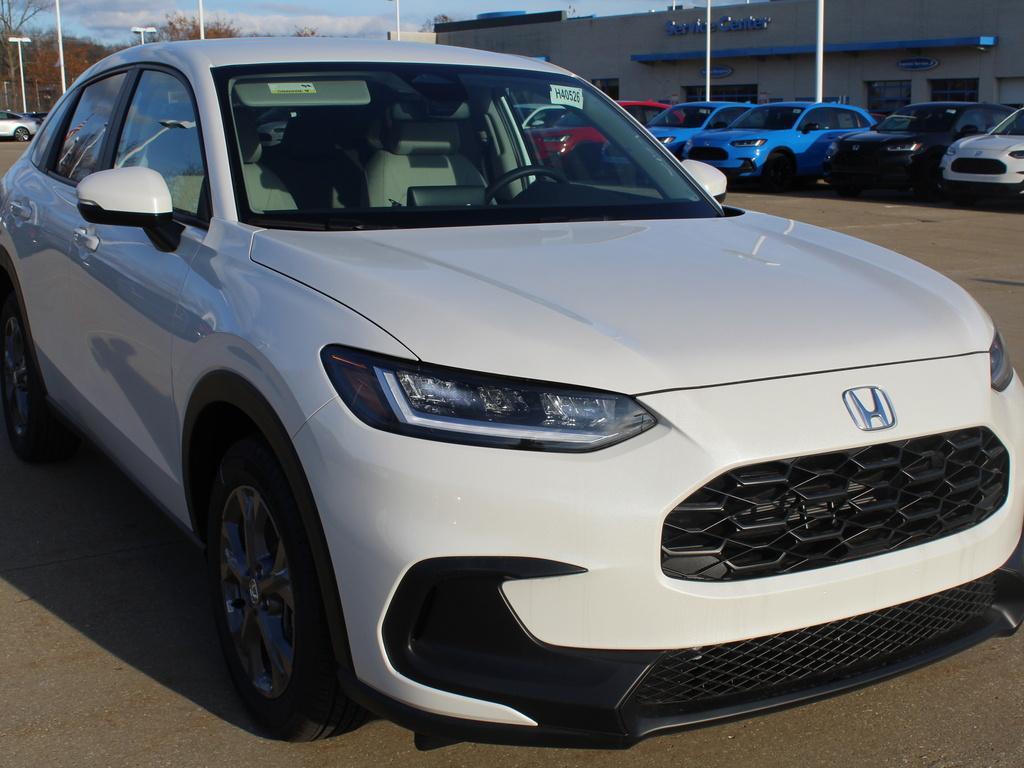 new 2026 Honda HR-V car, priced at $28,465