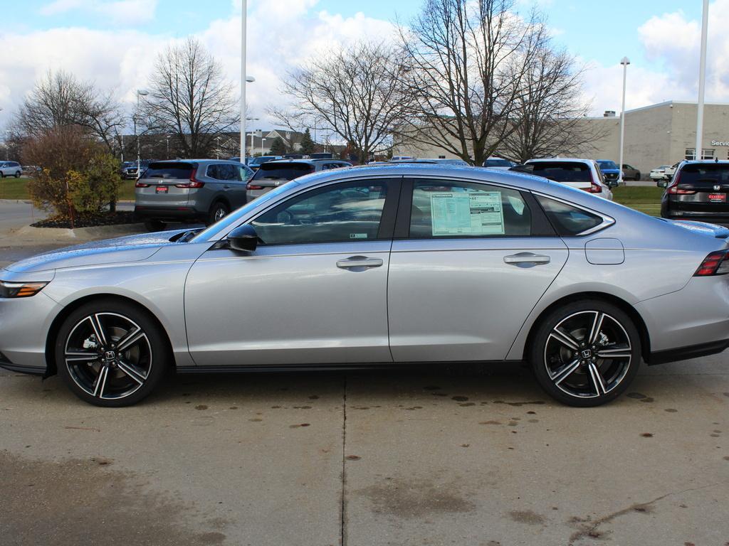 new 2025 Honda Accord Hybrid car, priced at $33,701