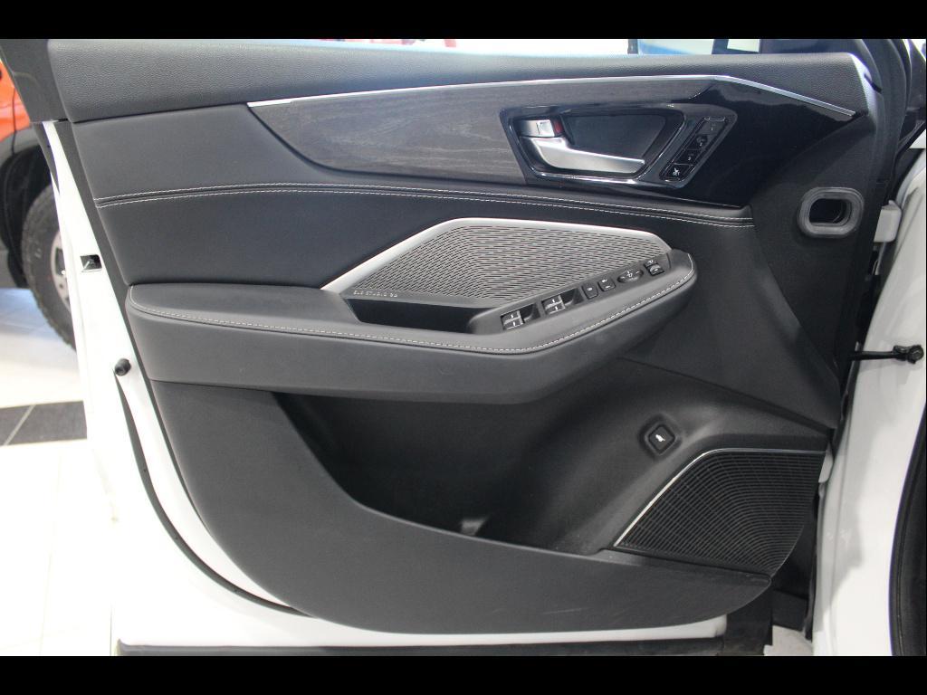 used 2023 Acura MDX car, priced at $38,448