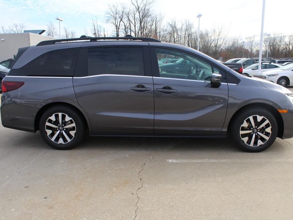 new 2026 Honda Odyssey car, priced at $43,210